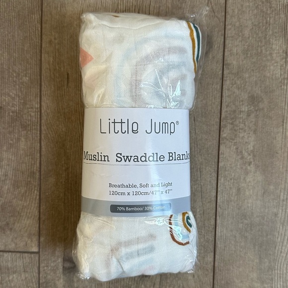 New Little Jump Bamboo Muslin Swaddle Blanket Rainbow Print Baby. NEW. 47”x47” - Picture 4 of 16